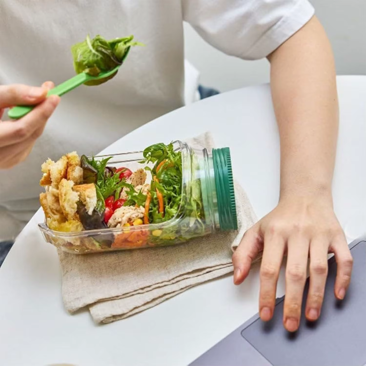 SmartCube - Die mitnehmbare Salatbowl